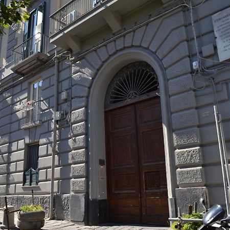 Bed and Breakfast Residenza Suor Orsola Napoli Esterno foto