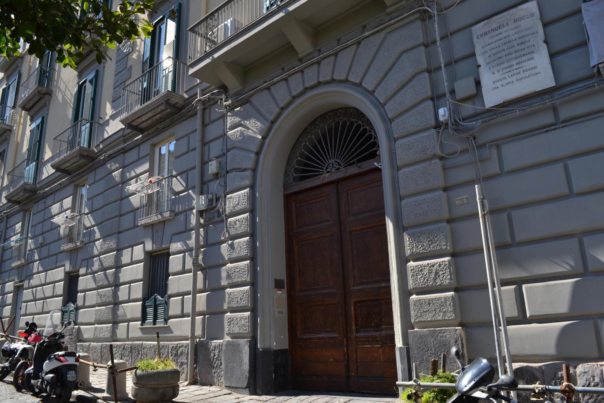 Bed and Breakfast Residenza Suor Orsola Napoli Esterno foto